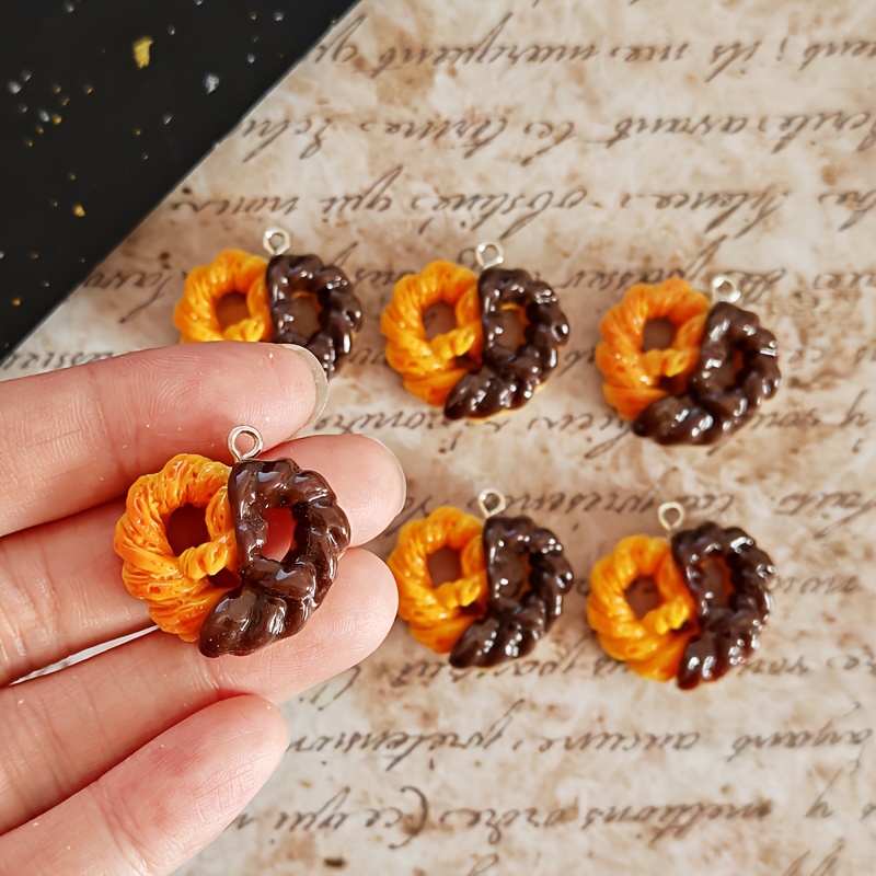 Resin Art Box - 6Pcs Simulation Heart Chocolate Resin Charms